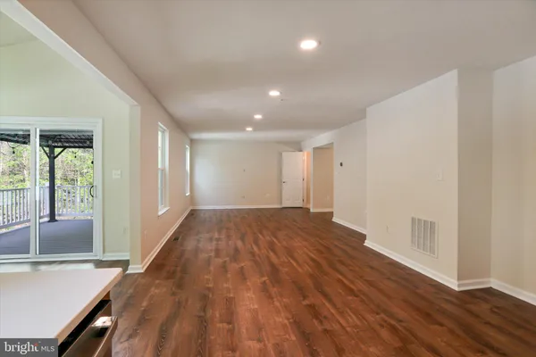 $3,800 | 6981 Linden Avenue, Elkridge, MD 21075