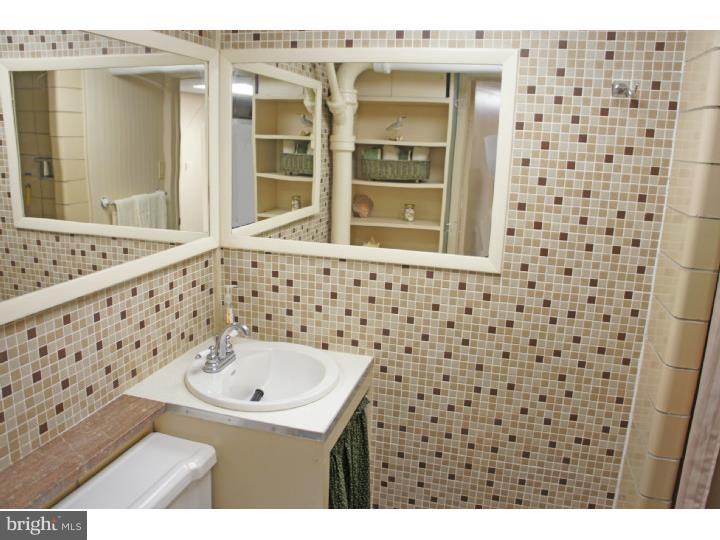 11 Rampart East Media, PA 19063 - Photo 19 of 25 Bathroom