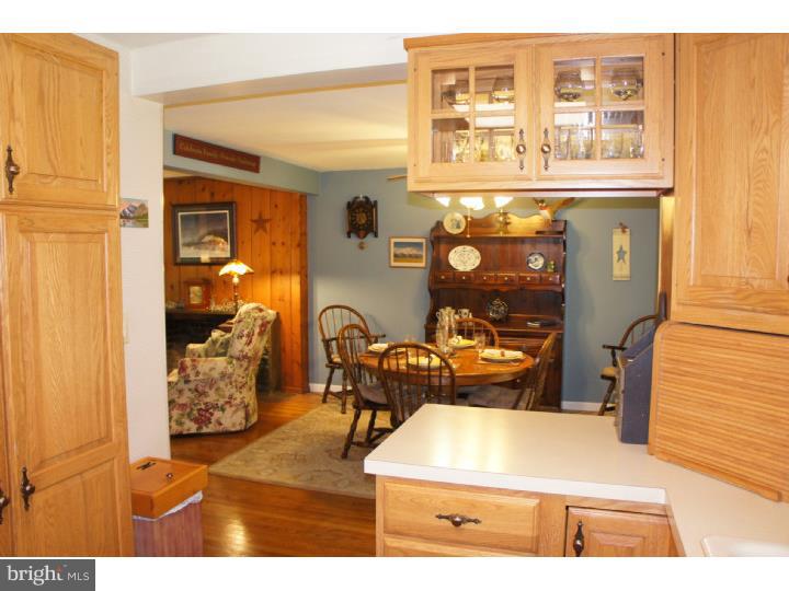 11 Rampart East Media, PA 19063 - Photo 7 of 25 Kitchen