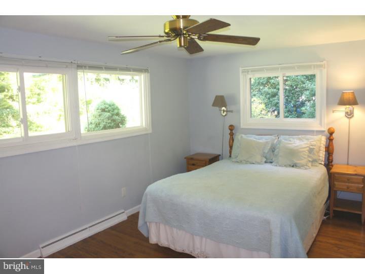 11 Rampart East Media, PA 19063 - Photo 10 of 25 Master Bedroom