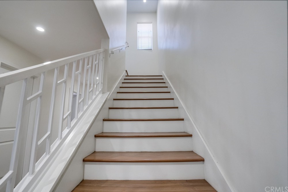 9559 Firestone Boulevard, Unit D Downey, CA 90241 - Photo 19 of 24 a view of entryway