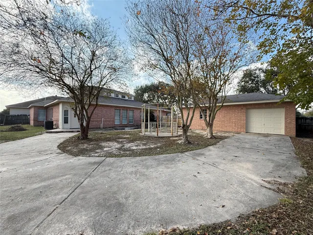 $2,900 | 11346 Old Telegraph Road, Houston, TX 77067