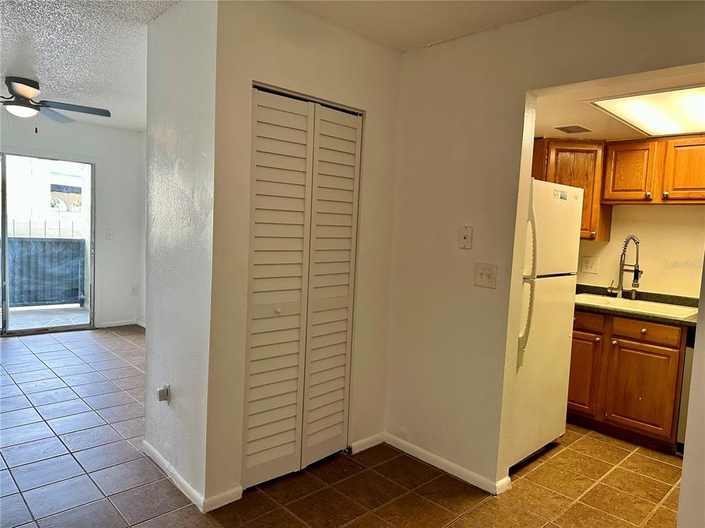 946 Lake Destiny Road, Unit E Altamonte Springs, FL 32714 - Photo 7 of 16