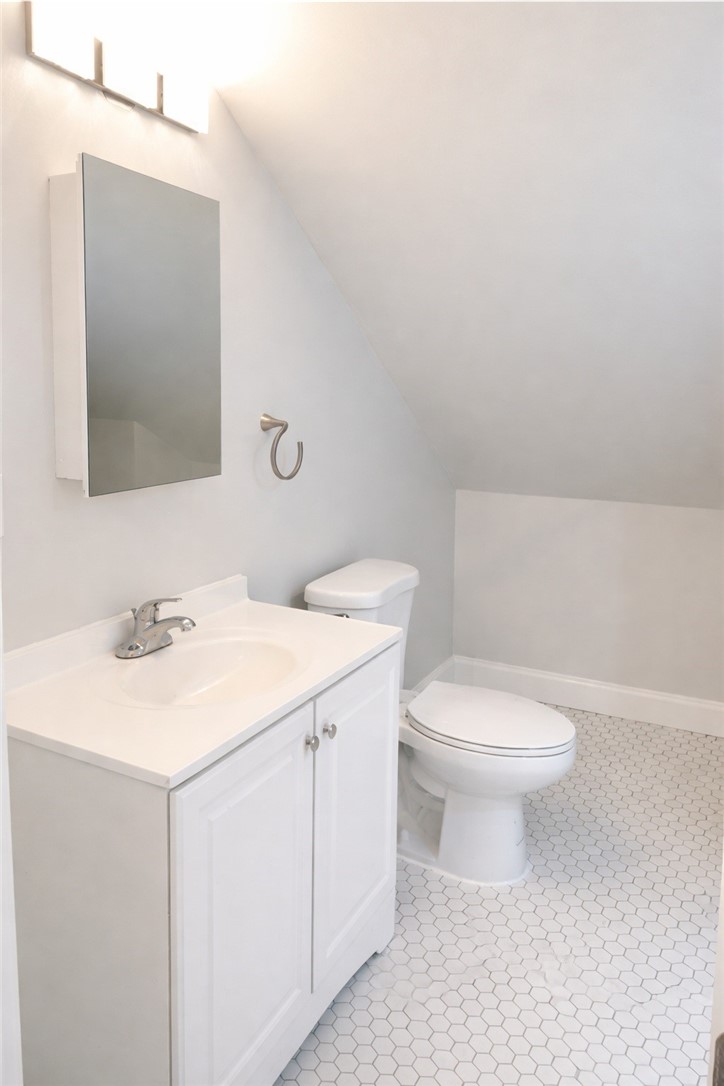 299 State Street, Unit 3 Bristol, RI 02809 - Photo 9 of 20