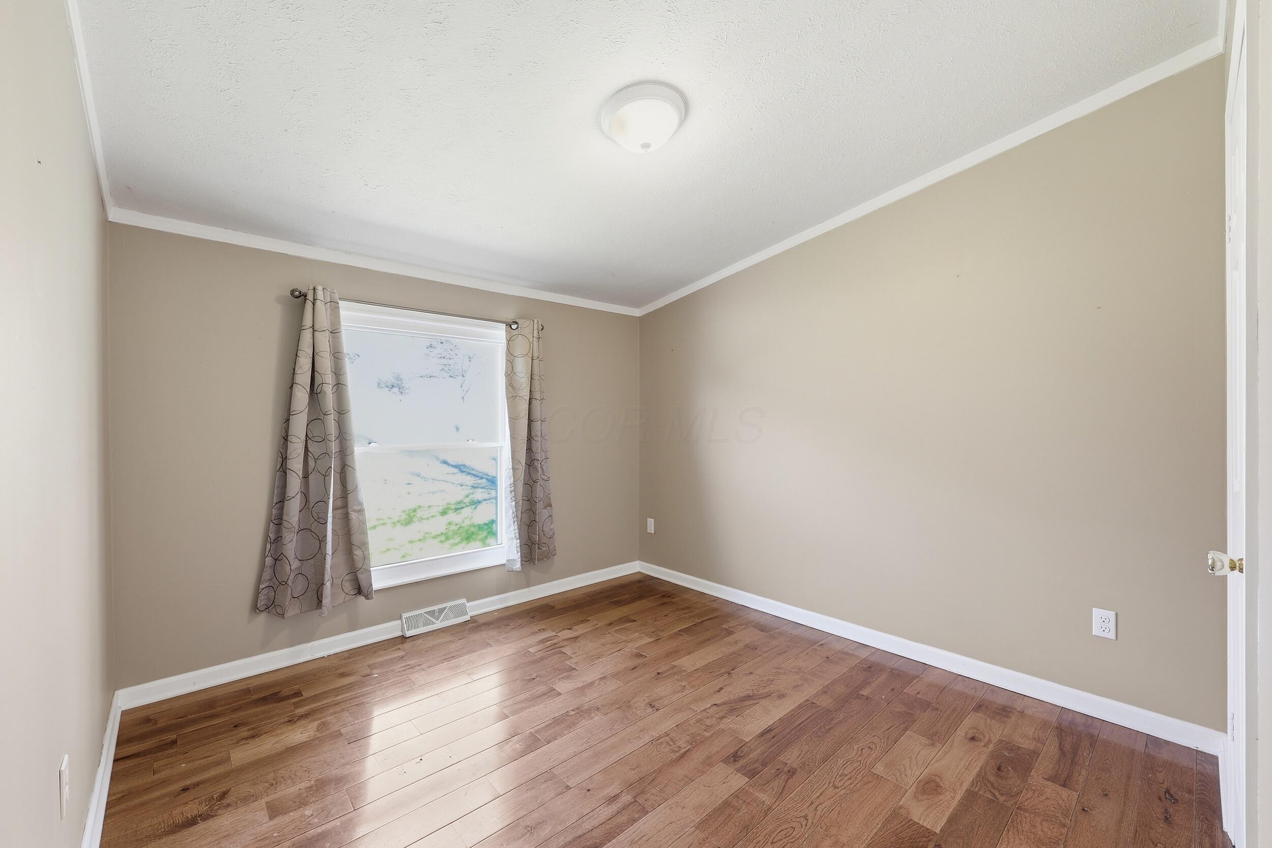 16260 Sycamore Road Mount Vernon, OH 43050 - Photo 23 of 47 Bedroom 3