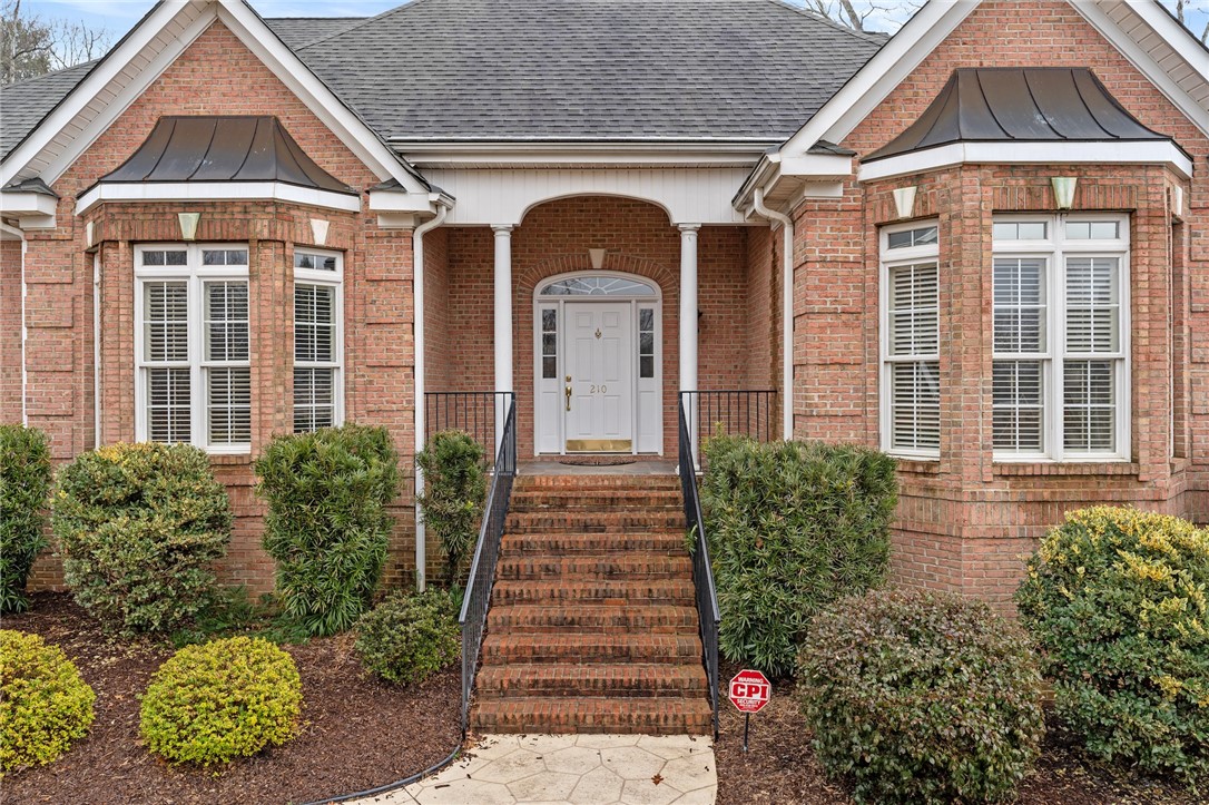 210 Middle Brooke Drive Anderson, SC 29621 - Photo 3 of 42 Gallery Image 3