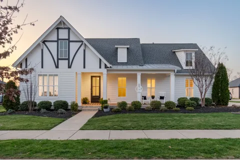 $1,079,000 | 2011 Memorial Drive, Franklin, TN 37064