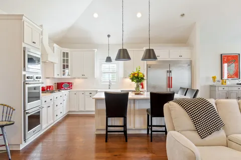 $1,079,000 | 2011 Memorial Drive, Franklin, TN 37064