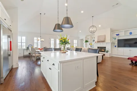 $1,079,000 | 2011 Memorial Drive, Franklin, TN 37064