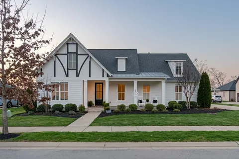 $1,079,000 | 2011 Memorial Drive, Franklin, TN 37064