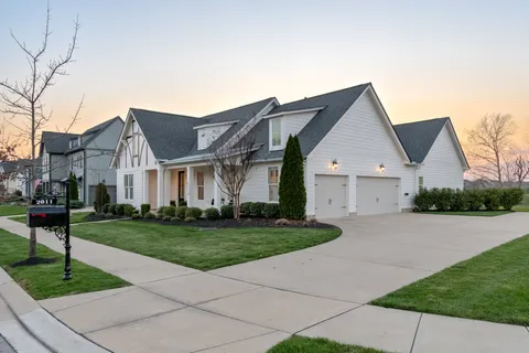 $1,079,000 | 2011 Memorial Drive, Franklin, TN 37064