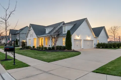$1,079,000 | 2011 Memorial Drive, Franklin, TN 37064