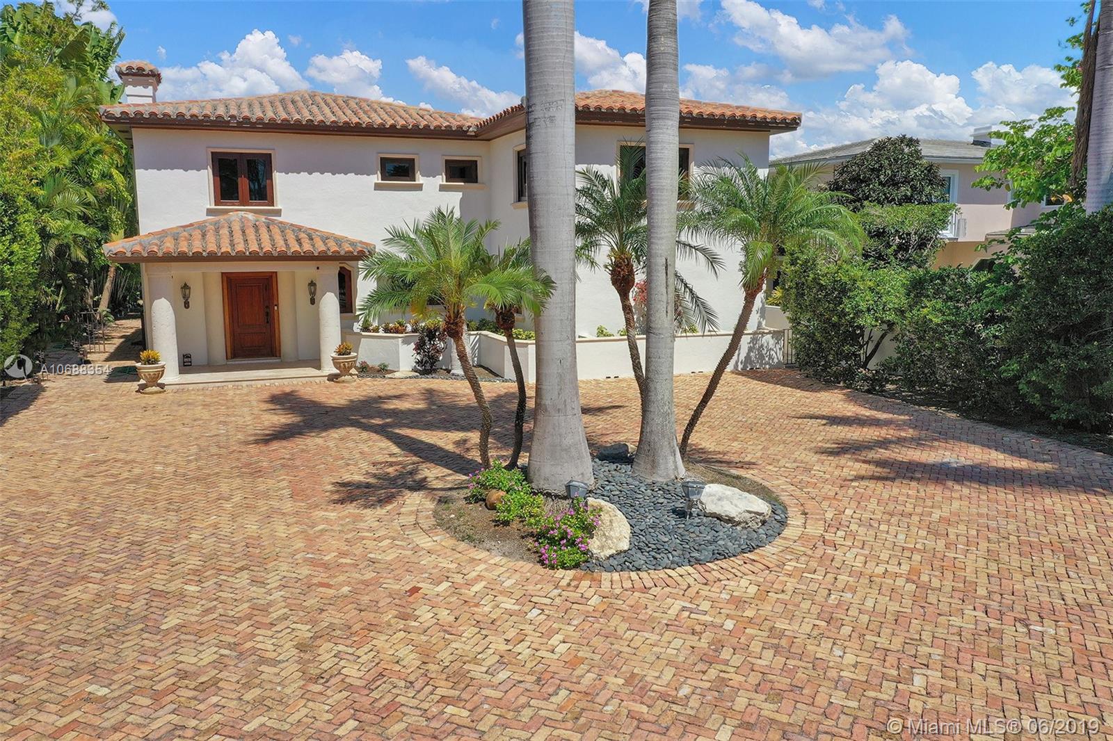 4838 Pine Tree Drive Miami Beach, FL 33140 - Photo 2 of 29