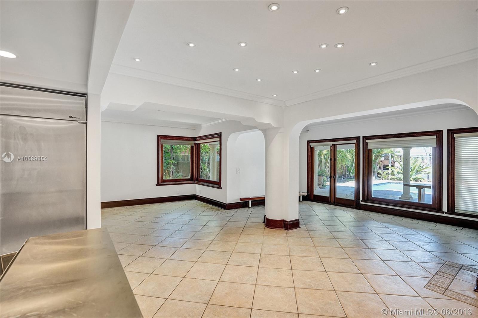 4838 Pine Tree Drive Miami Beach, FL 33140 - Photo 11 of 29