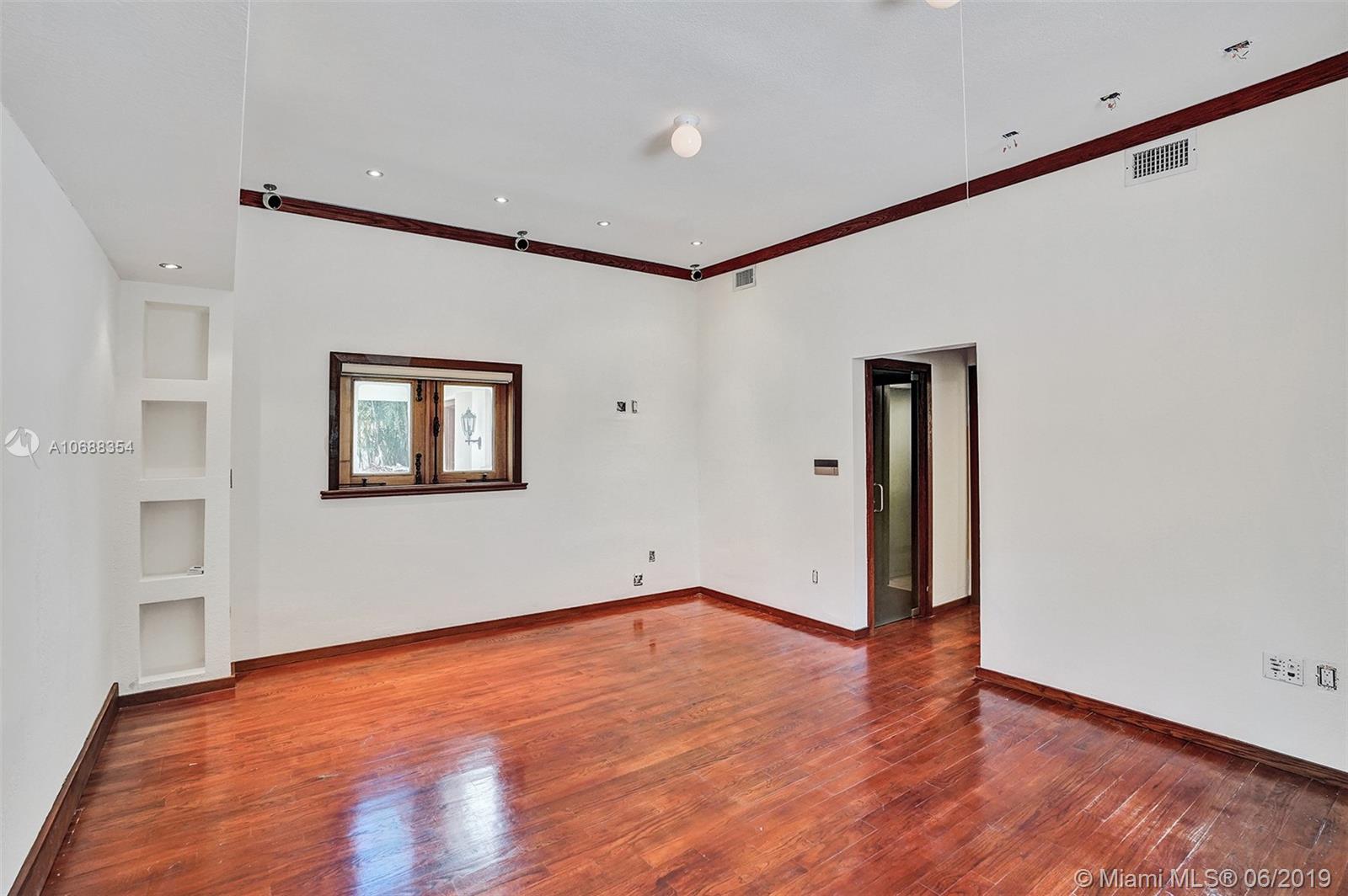 4838 Pine Tree Drive Miami Beach, FL 33140 - Photo 14 of 29