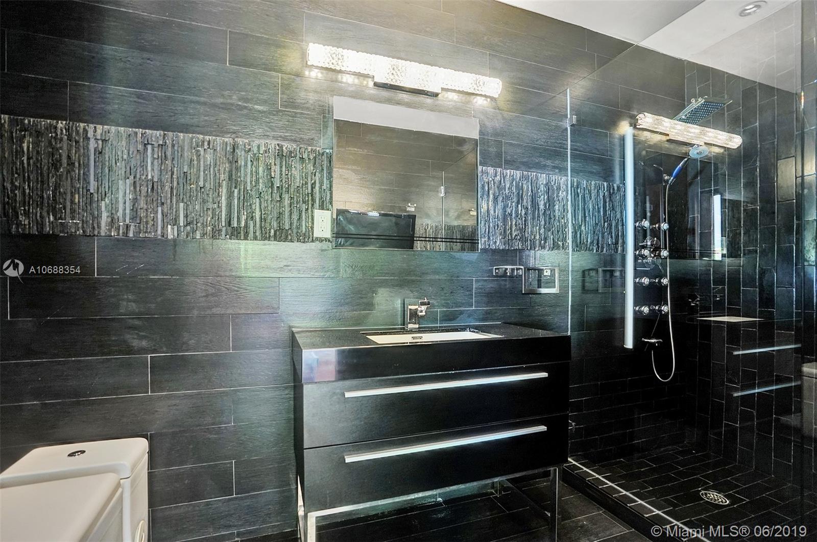 4838 Pine Tree Drive Miami Beach, FL 33140 - Photo 17 of 29