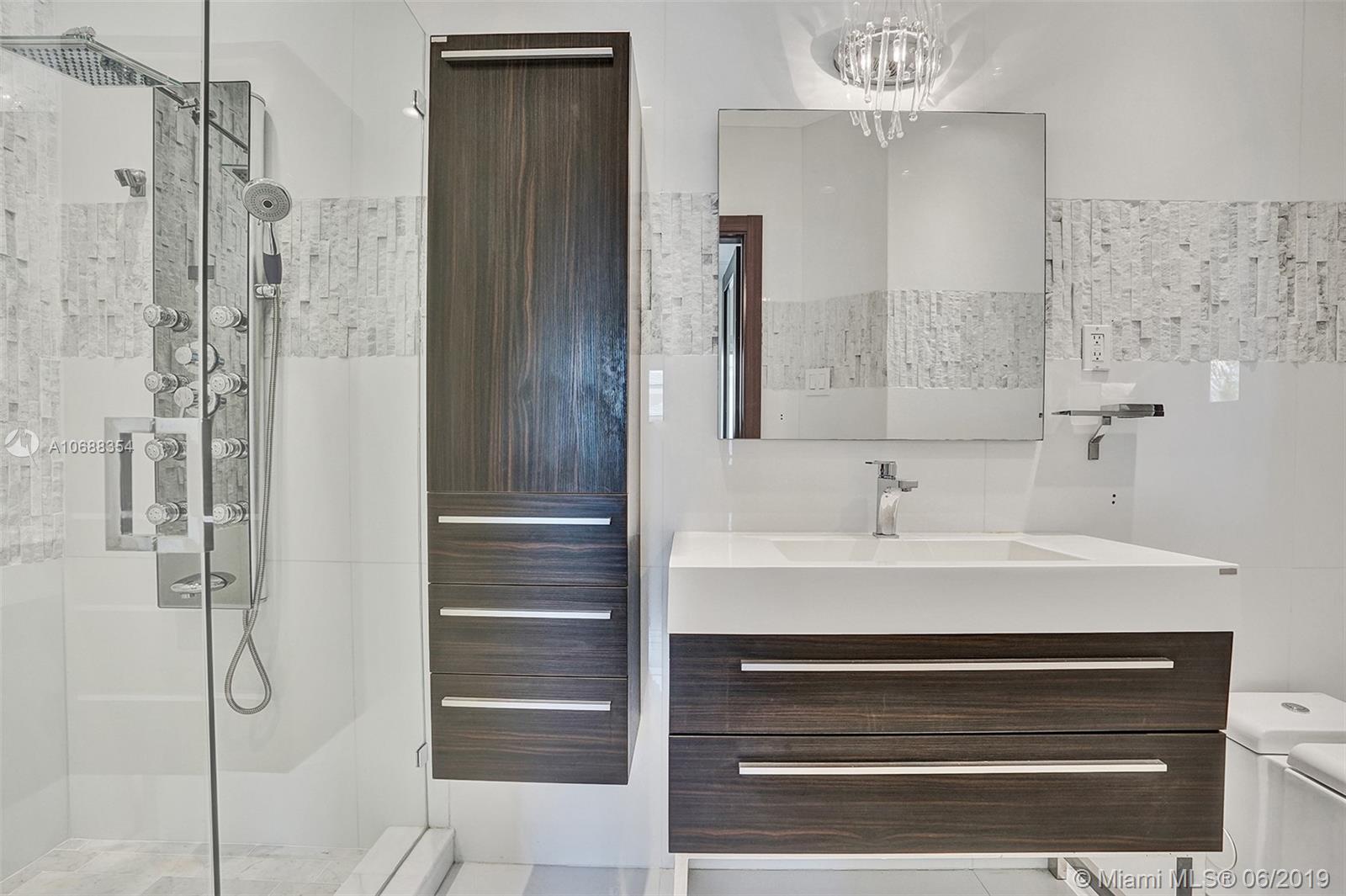 4838 Pine Tree Drive Miami Beach, FL 33140 - Photo 19 of 29