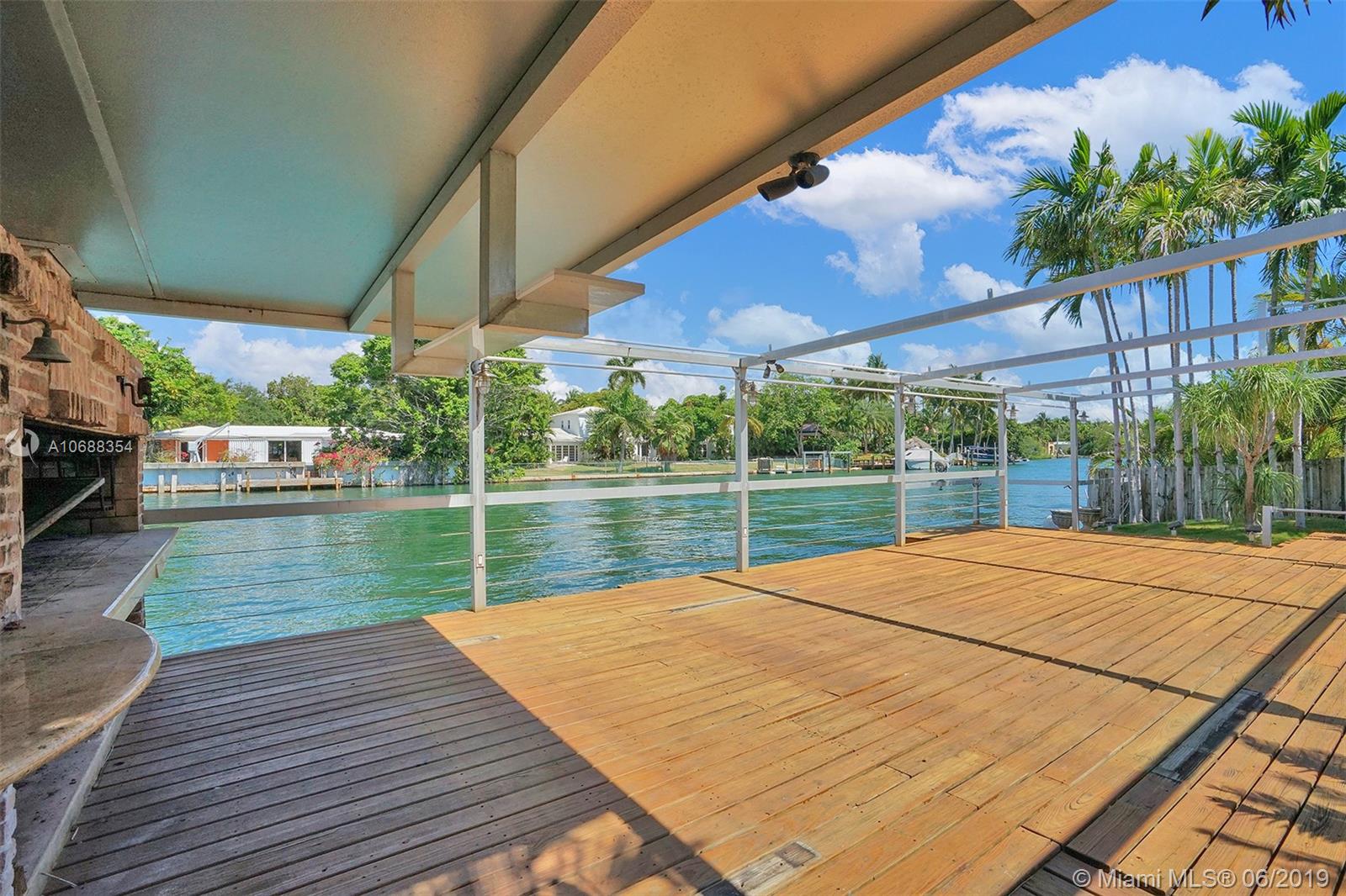 4838 Pine Tree Drive Miami Beach, FL 33140 - Photo 27 of 29