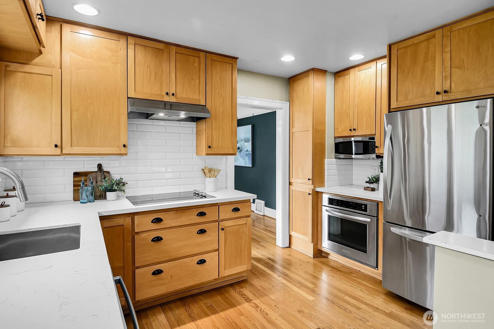 1216 North 47th Street Seattle, WA 98103 - Photo 13 of 32