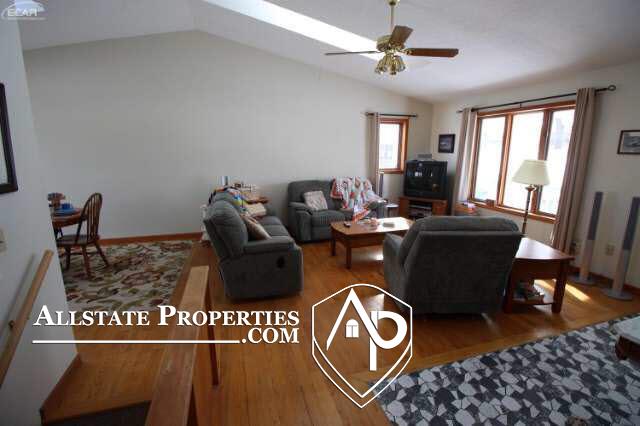 6150 North Henderson Road Columbiaville, MI 48421 - Photo 9 of 29 20459722-8.JPG
