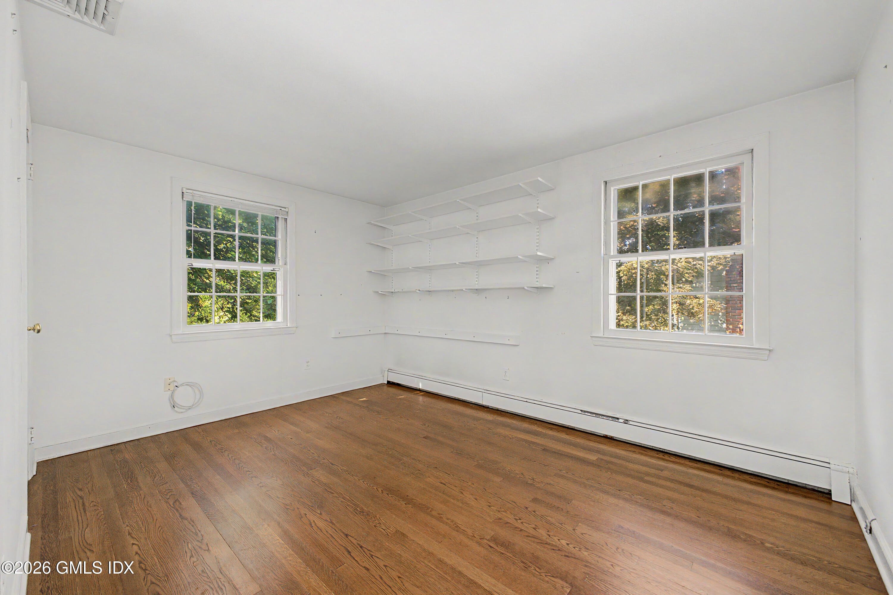 5 Bayside Terrace Riverside, CT 06878 - Photo 14 of 24 29