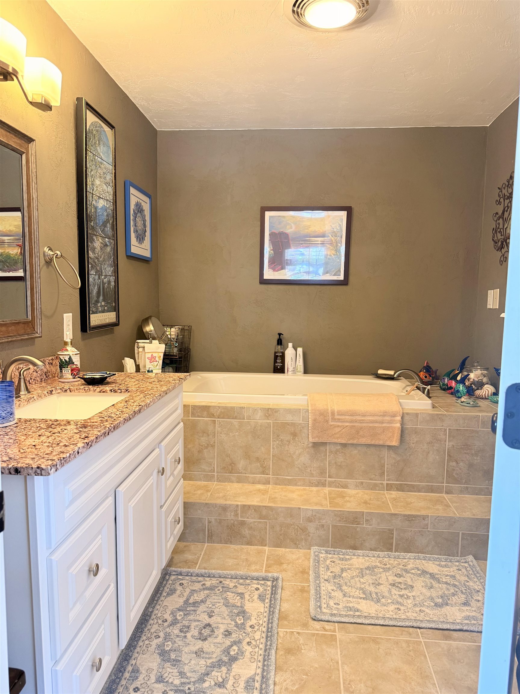 636 Elizabeth Street Menasha, WI 54952 - Photo 9 of 21