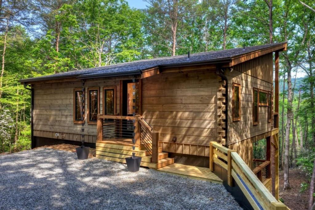 328 Crabapple Drive Blue Ridge, GA 30513 - Photo 6 of 64