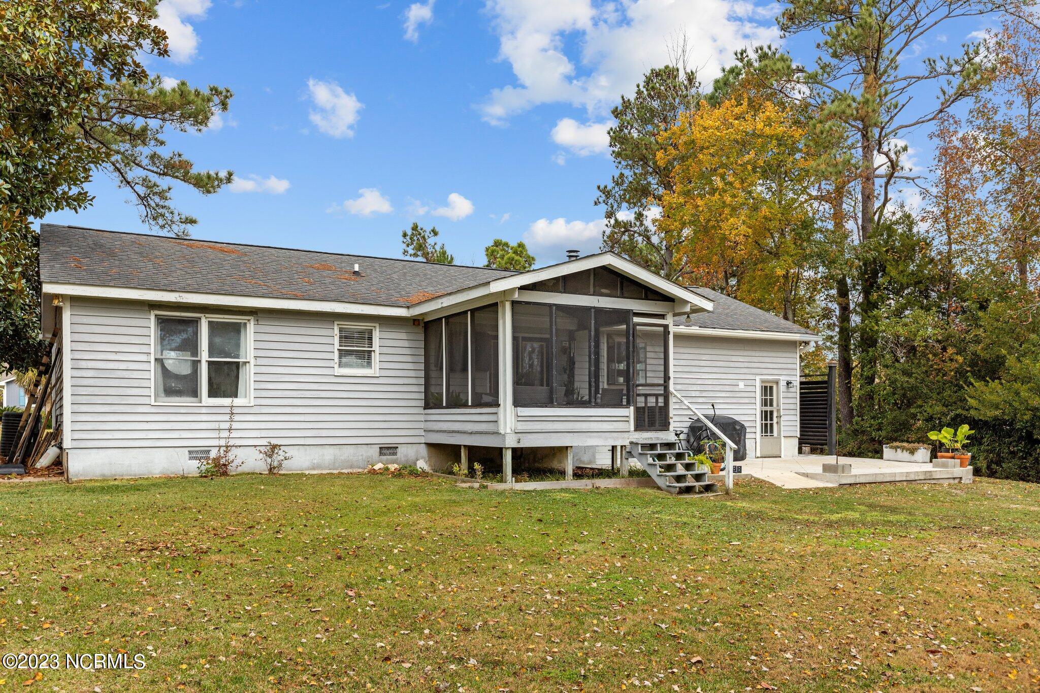 3207 Old Gate Road Morehead City, NC 28557 - Photo 41 of 53 41-web-or-mls-1S3A3825