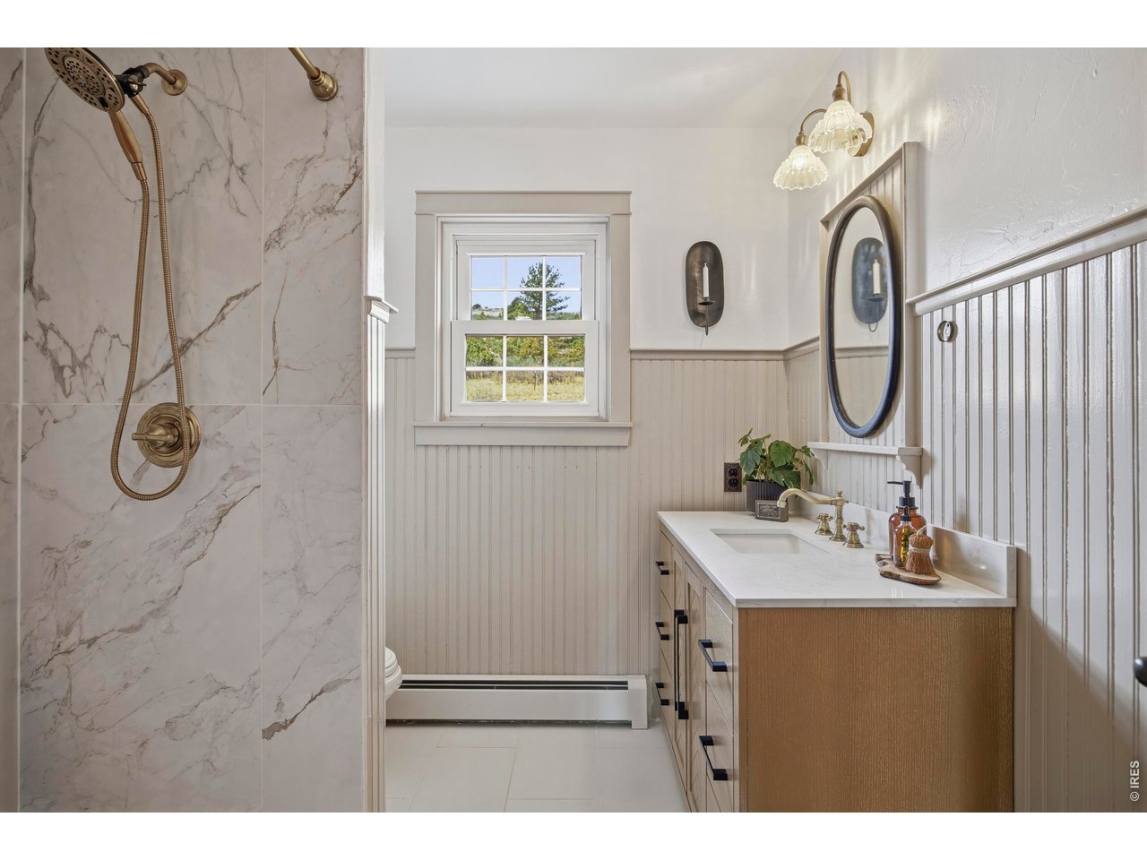 69 Juniper Ridge Road Laporte, CO 80535 - Photo 22 of 49 Hallway bathroom