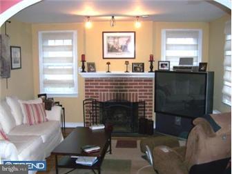 1205 Bon Air Road Havertown, PA 19083 - Photo 3 of 8 Family Room