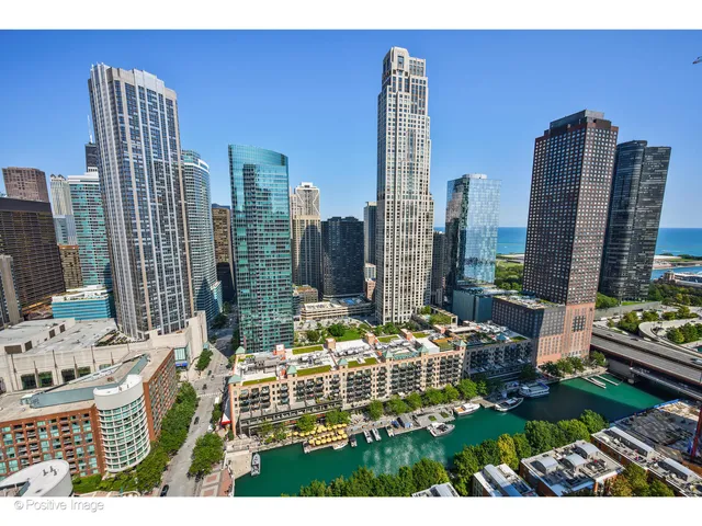 $12,000 | 415 East North Water Street, Unit 3206, Chicago, IL 60611