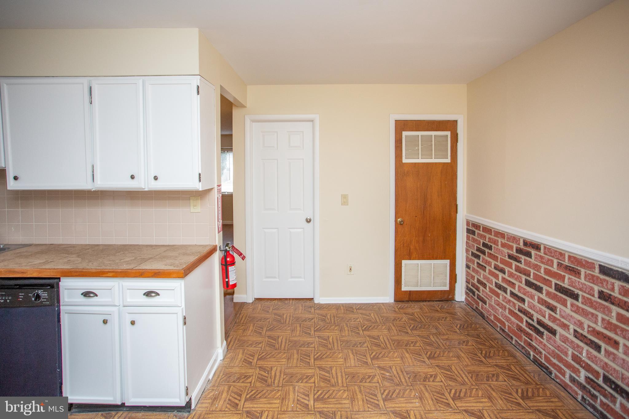 11 Dover Drive Lindenwold, NJ 08021 - Photo 12 of 41