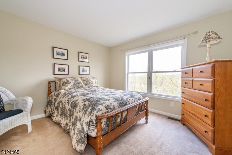 24 Clubhouse Road Hamburg, NJ 07419 - Photo 15 of 21