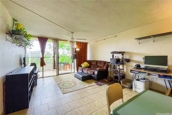 $395,000 | 95-2052 Waikalani Place, Unit B404, Mililani, HI 96789