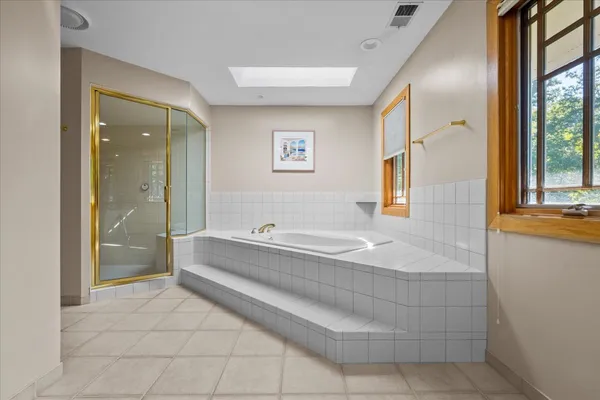 $1,789,000 | 3 Hickory Lane, Northbrook, IL 60062