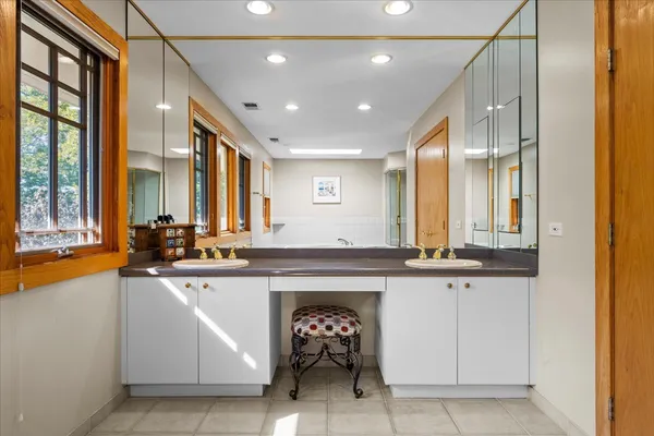 $1,789,000 | 3 Hickory Lane, Northbrook, IL 60062