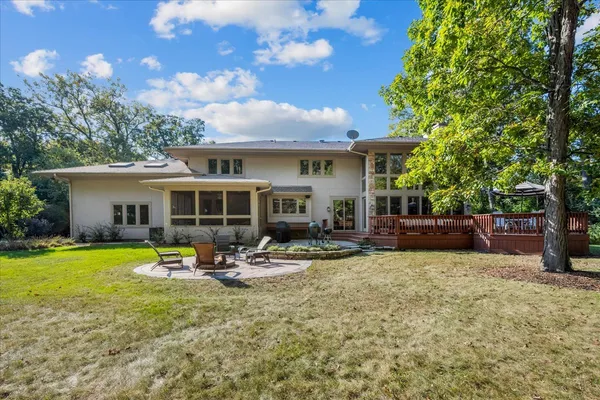 $1,789,000 | 3 Hickory Lane, Northbrook, IL 60062