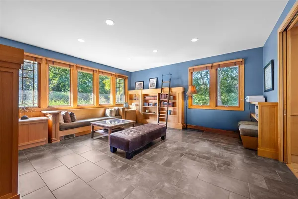 $1,789,000 | 3 Hickory Lane, Northbrook, IL 60062