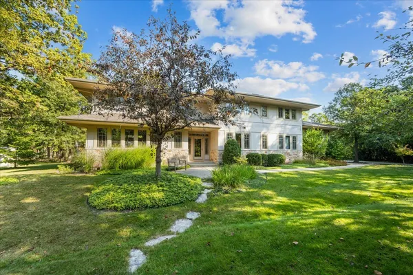 $1,789,000 | 3 Hickory Lane, Northbrook, IL 60062