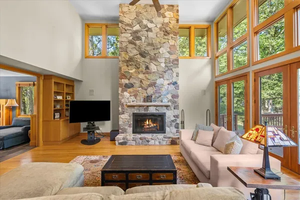 $1,789,000 | 3 Hickory Lane, Northbrook, IL 60062