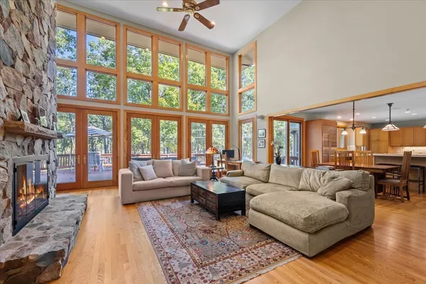 $1,789,000 | 3 Hickory Lane, Northbrook, IL 60062