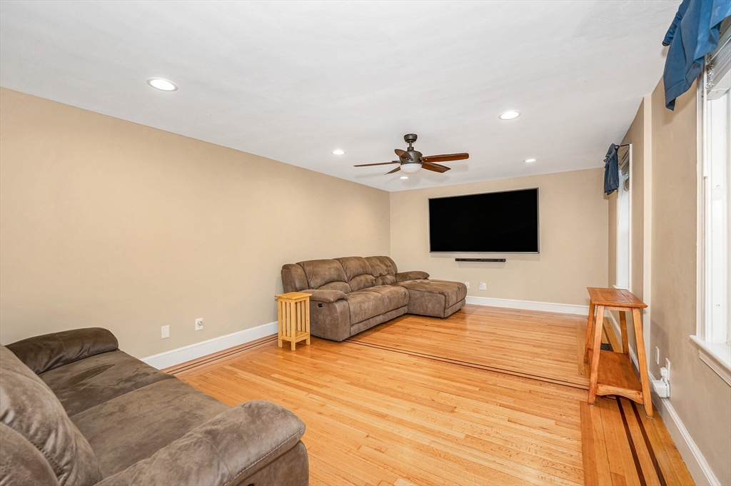 222 Dalton Road Chelmsford, MA 01824 - Photo 12 of 40 Gallery Image 12