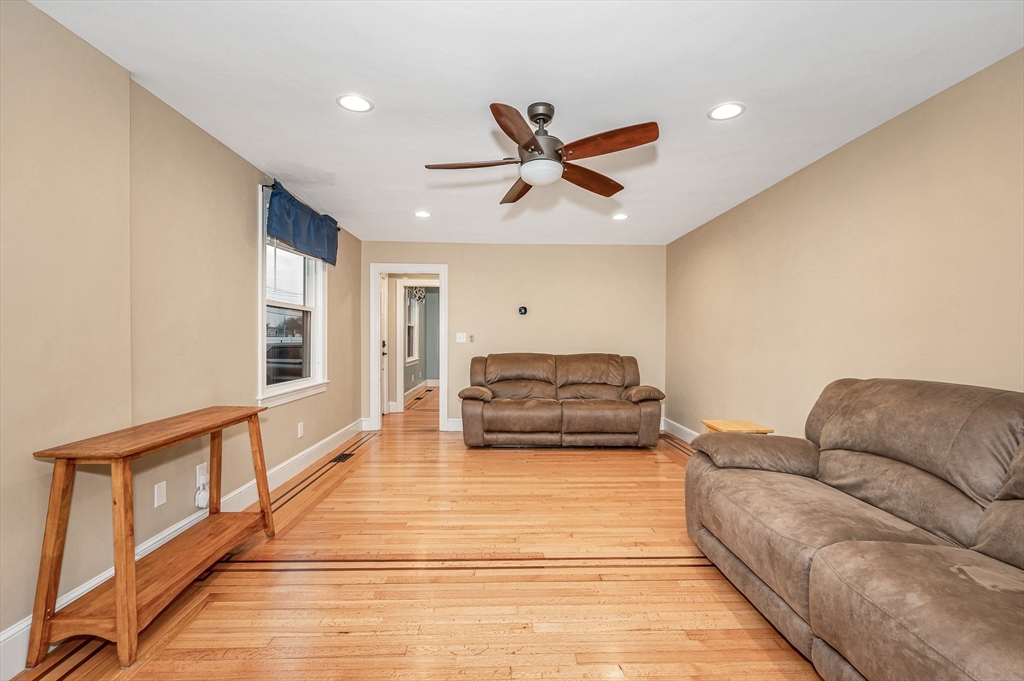 222 Dalton Road Chelmsford, MA 01824 - Photo 14 of 40 Gallery Image 14