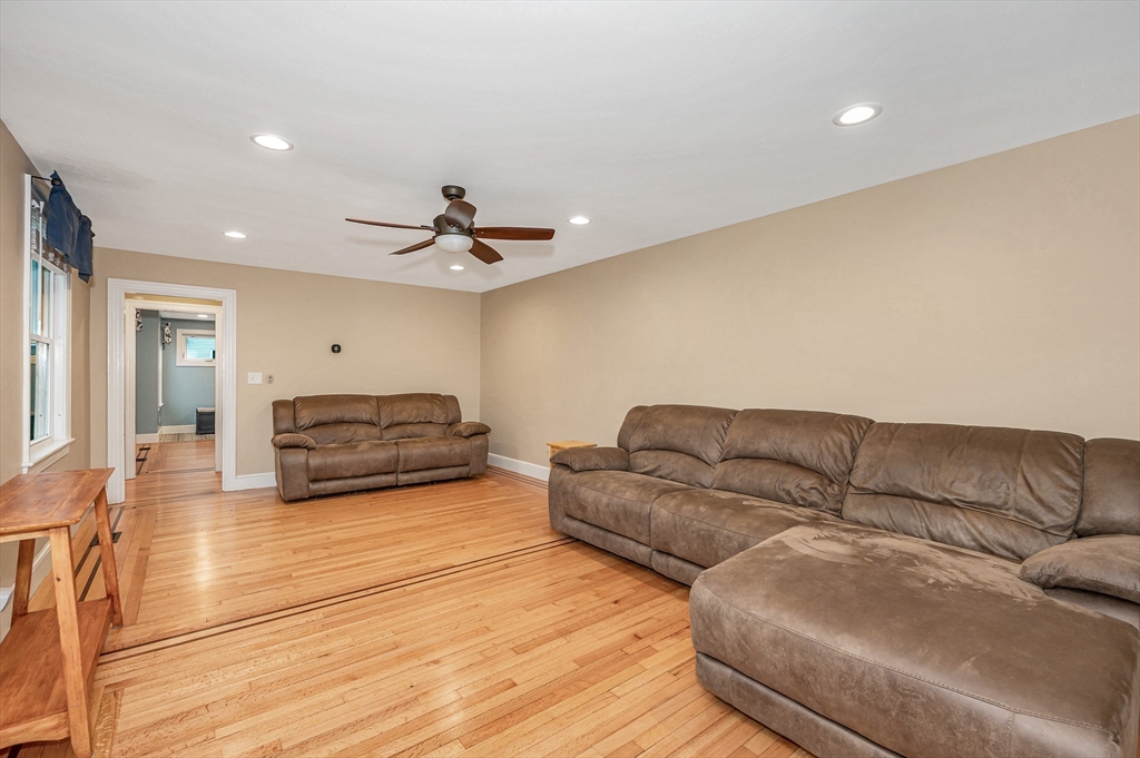 222 Dalton Road Chelmsford, MA 01824 - Photo 15 of 40 Gallery Image 15
