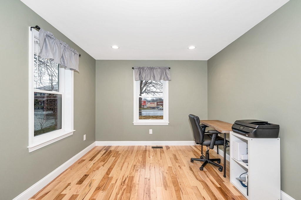 222 Dalton Road Chelmsford, MA 01824 - Photo 20 of 40 Gallery Image 20