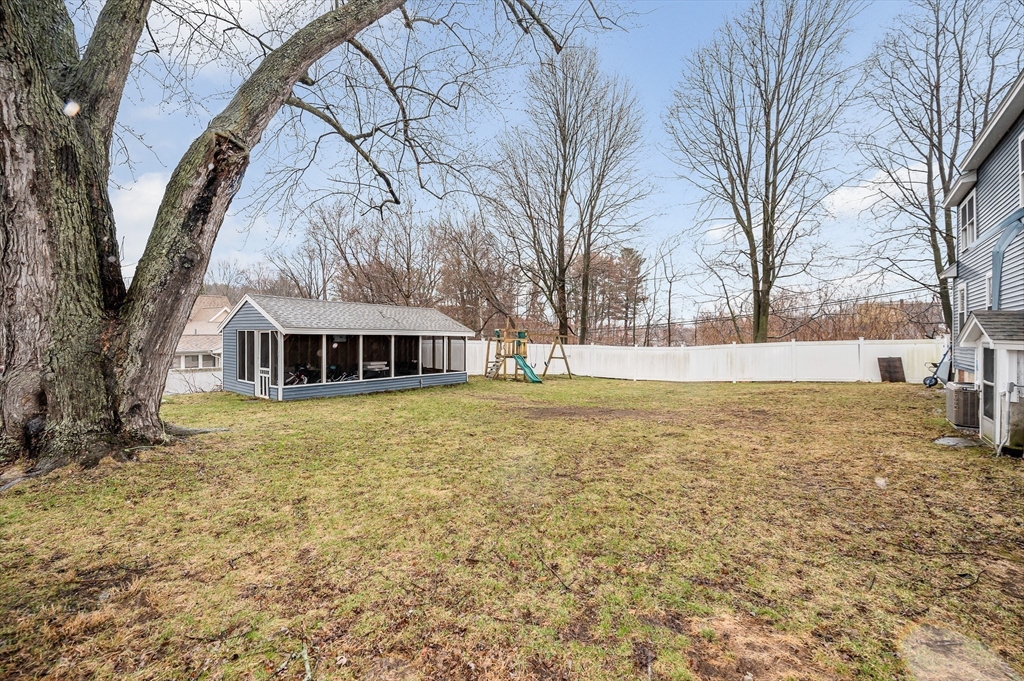 222 Dalton Road Chelmsford, MA 01824 - Photo 32 of 40 Gallery Image 32