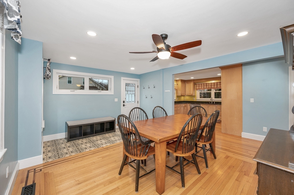 222 Dalton Road Chelmsford, MA 01824 - Photo 8 of 40 Gallery Image 8