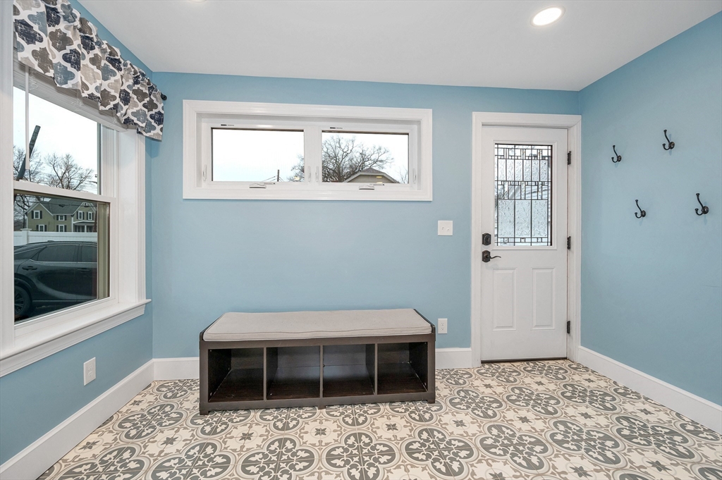 222 Dalton Road Chelmsford, MA 01824 - Photo 10 of 40 Gallery Image 10
