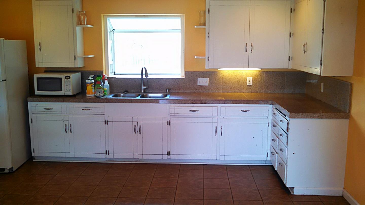 596 Hall Road Watsonville, CA 95076 - Photo 6 of 21 Gallery Image 6