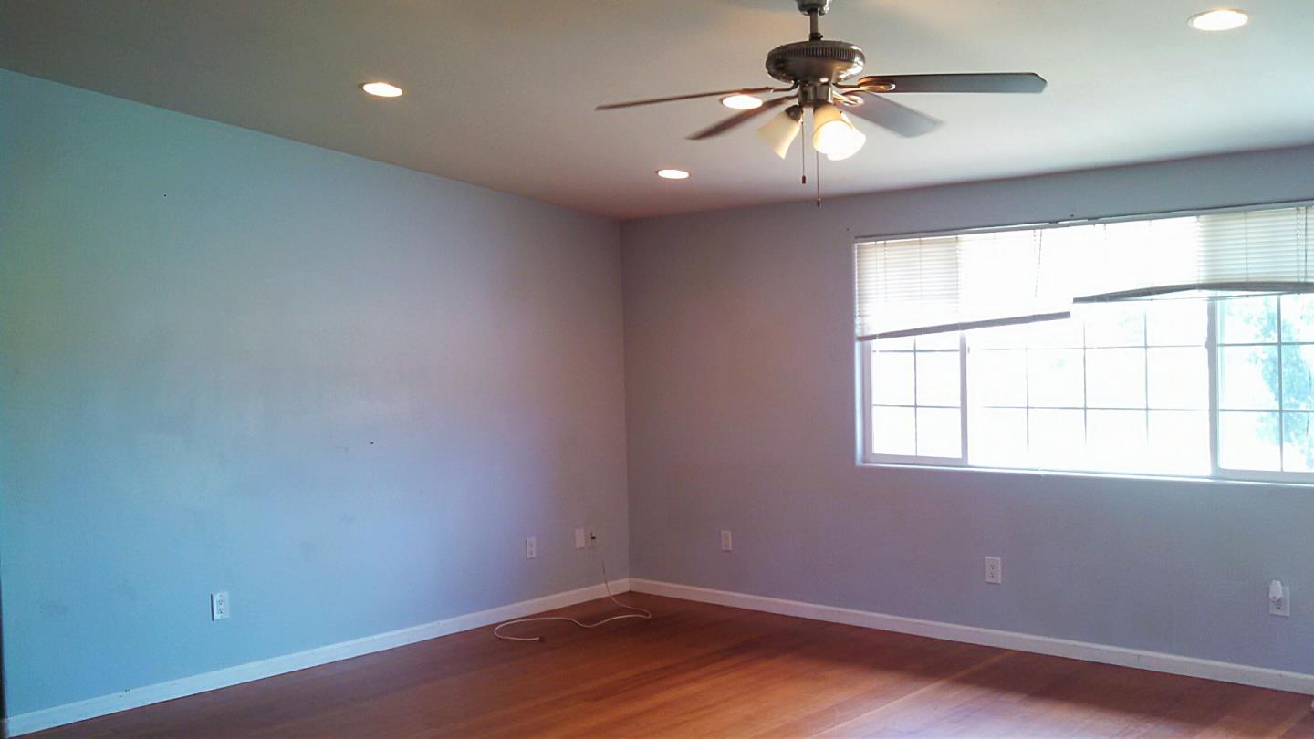 596 Hall Road Watsonville, CA 95076 - Photo 8 of 21 Gallery Image 8